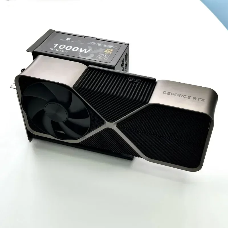 UT4G外付けeGPUアダプター USB4ブラケット Thu - Gpu External Dock Egpu Thunderbolt 4 のレビューと価格